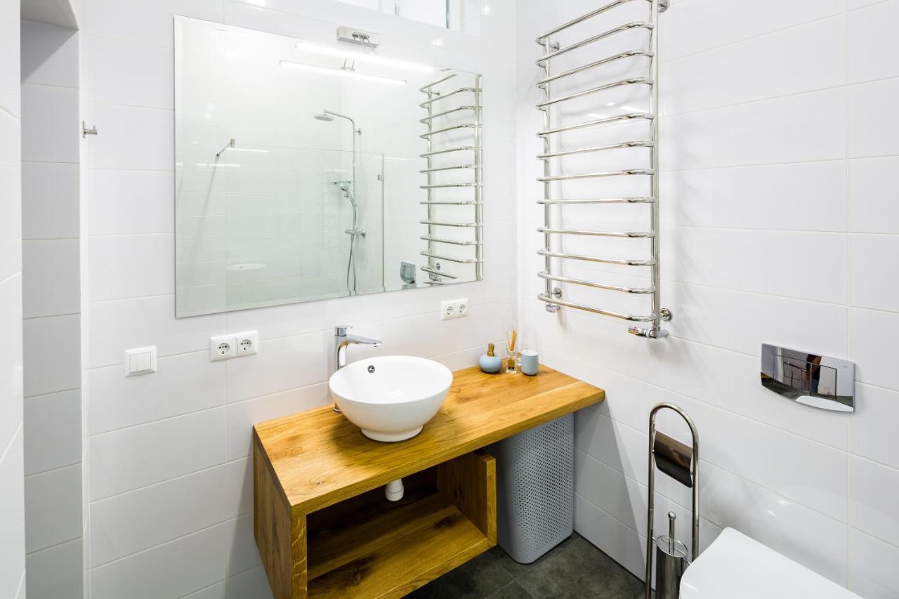 New Large 2 Bedroom In Lviv Historic Centre Eksteriør billede