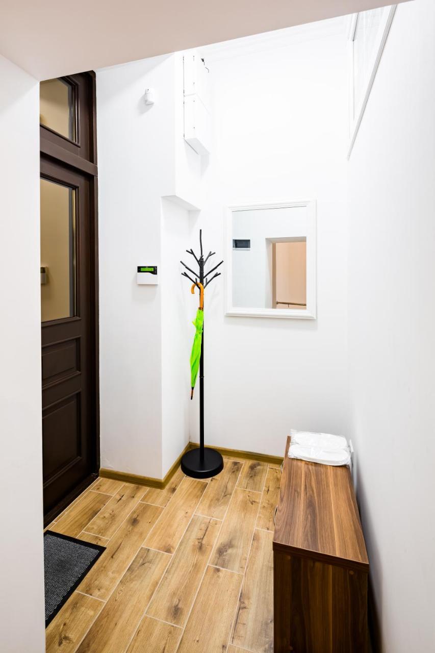 New Large 2 Bedroom In Lviv Historic Centre Eksteriør billede