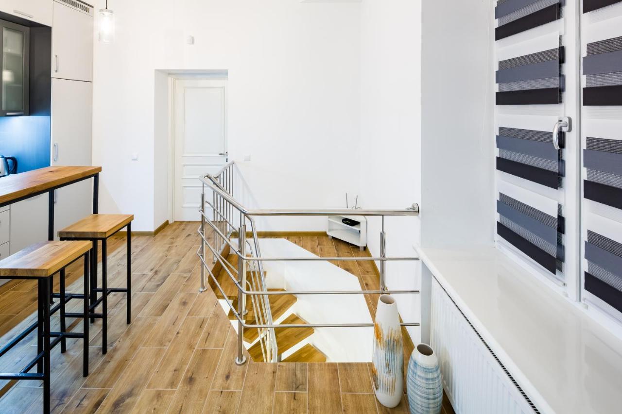 New Large 2 Bedroom In Lviv Historic Centre Eksteriør billede