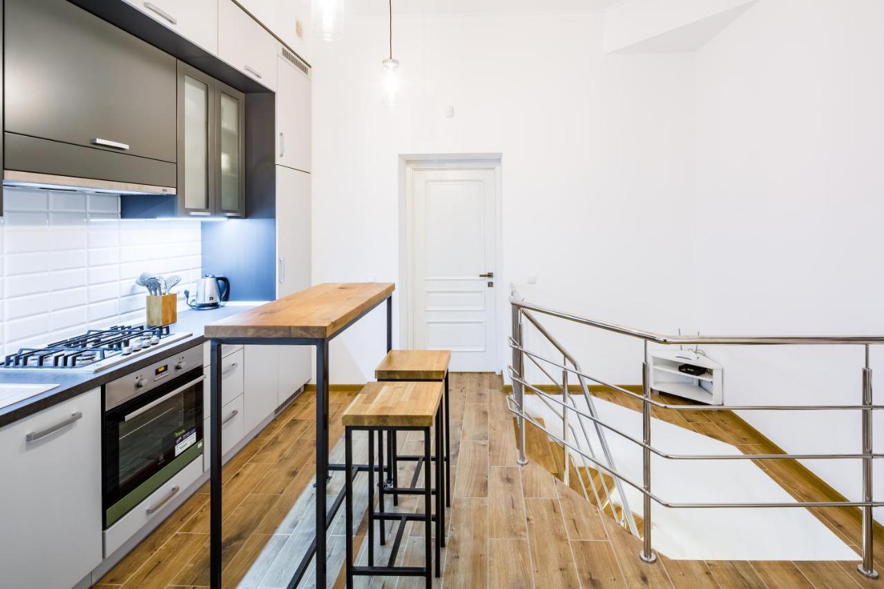 New Large 2 Bedroom In Lviv Historic Centre Eksteriør billede